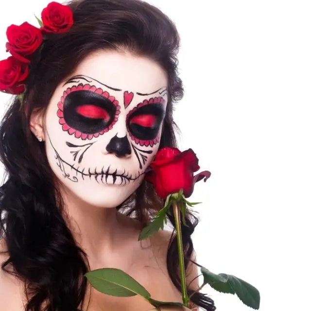  Cómo evitar que la piel se irrite con el maquillaje para Halloween