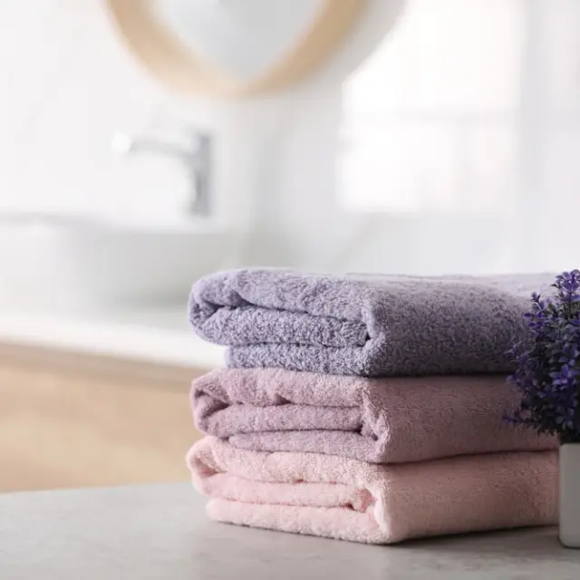Cómo lavar toallas color sin que se vuelvan opacas y que queden