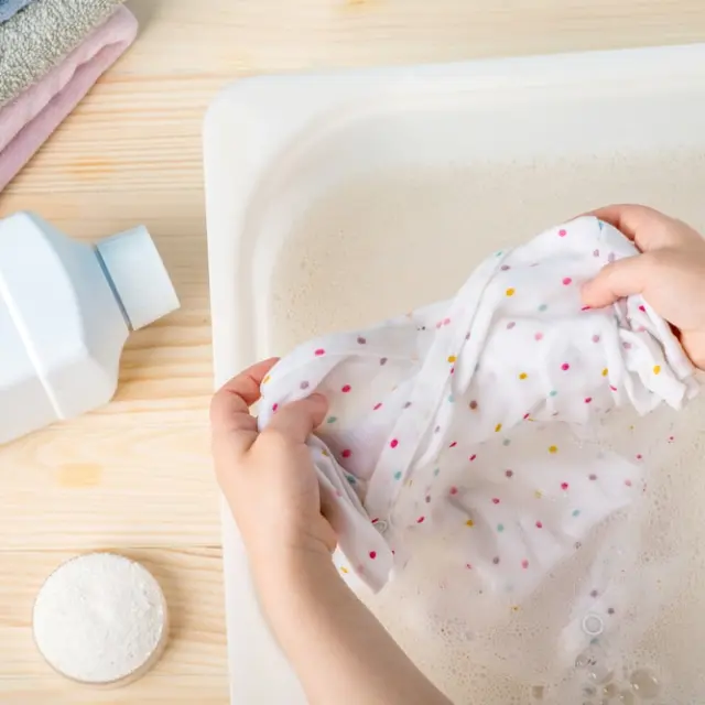 Este jabón te RECOMIENDO para lavar la ROPA DE TU BEBÉ 👶🏻+Rutina