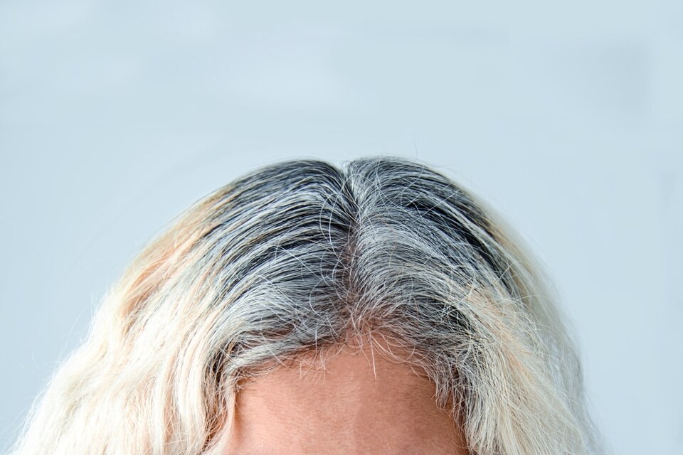 Cuidado tips mantener hidratado el cabello decolorado